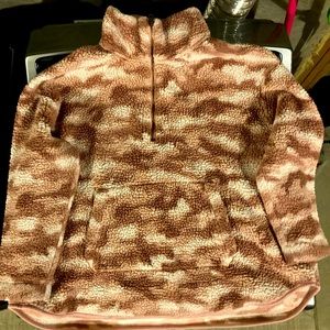 XXL Women’s Pink Camo Pattern Sherpa Quarter Zip